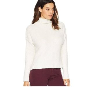 UGG Sage Turtleneck Cozy Sweater in Ivory Off White